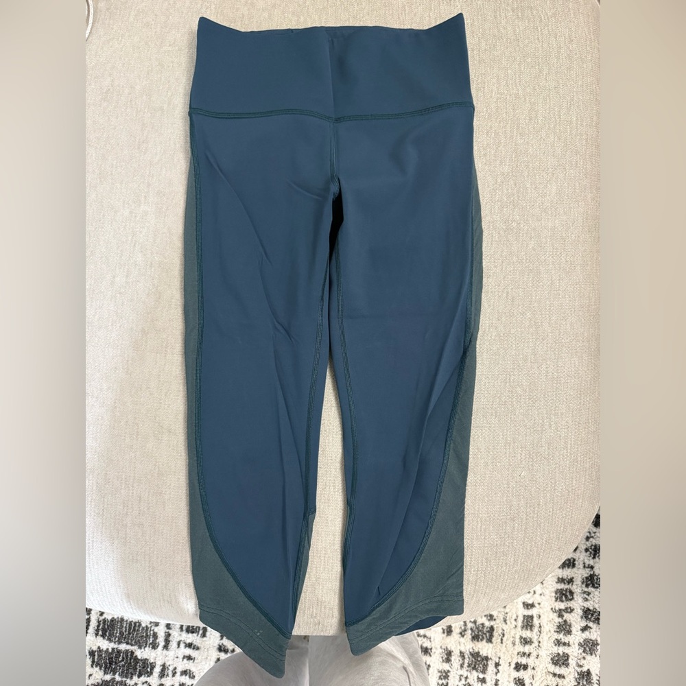Lululemon teal cropped Leggings